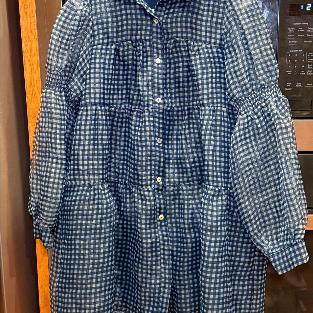 Listicle navy plaid button-down sheer tiered mini dress with puff sleeves. Sz M